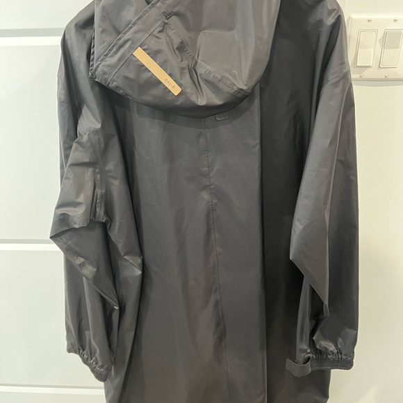 G Lab Lightweight Hooded Rain Jacket - Picture 2 of 5